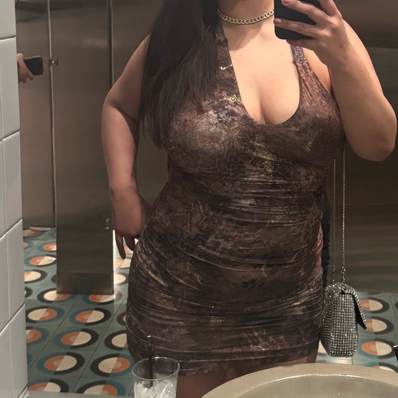 Backless Animal-Print Mini Dress in Brown - Picture 2 of 2